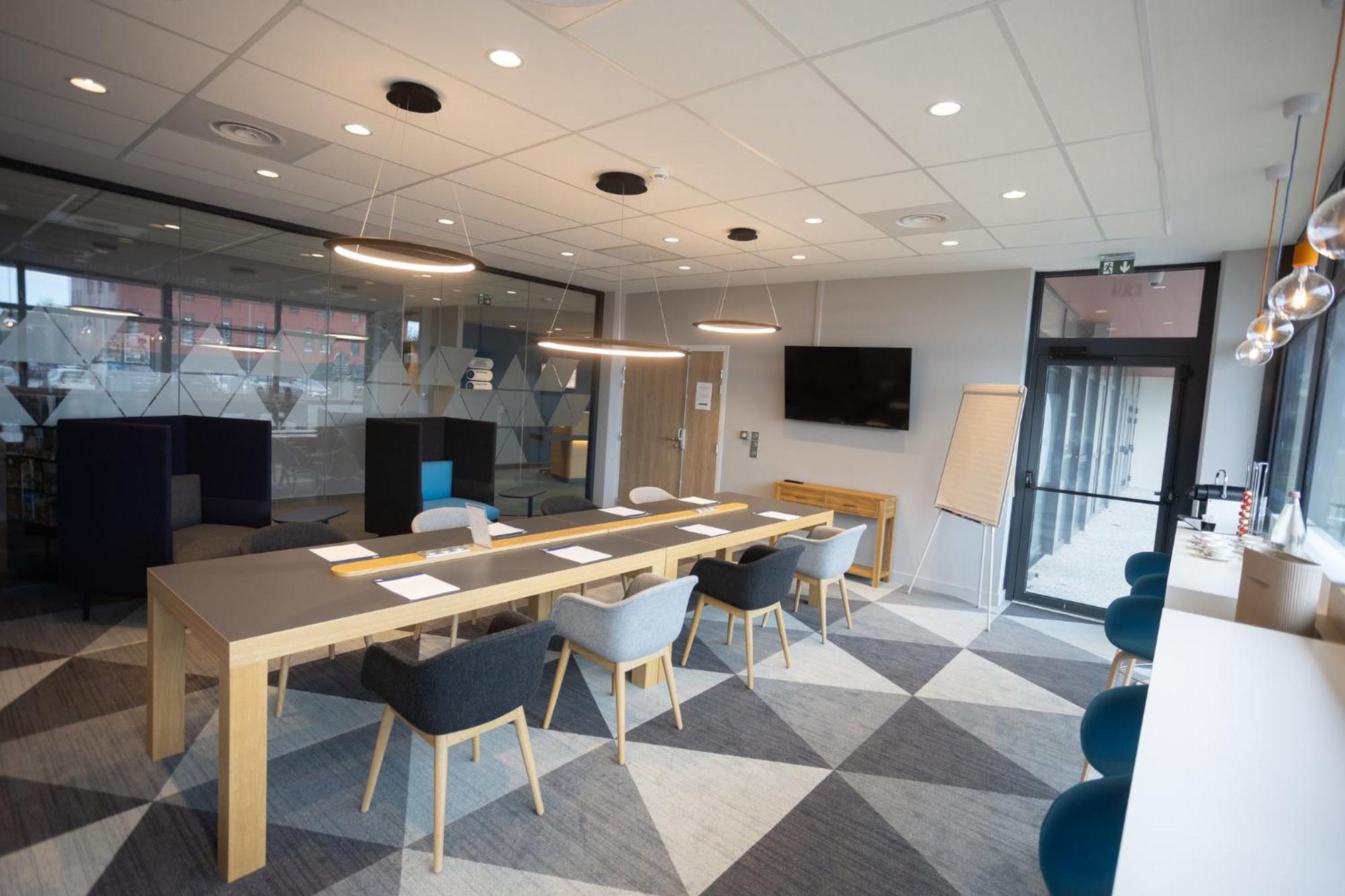 Holiday Inn Express Caen Epron By Ihg Exterior foto